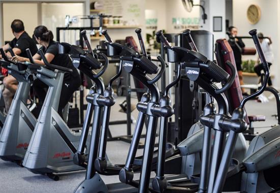 Physiques Health _ Fitness Colour22.jpg - Physiques Fitness